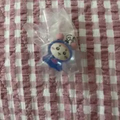 ちいかわめじるしアクセサリー　古本屋（カニちゃん） — image 1