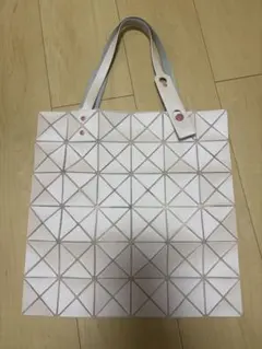 BAO BAO ISSEY MIYAKE トートバッグ ホワイト — image 1