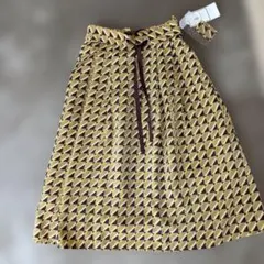 ロペピクニック幾何学模様 フレアスカートタグ付き未使用 — image 1