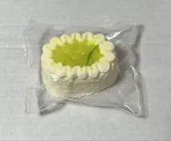 kikisquishy マスカットケーキ ぼやぼや 生クリーム M — image 1