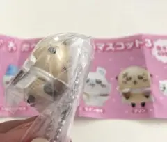 ちいかわ たべものいっぱいマスコット3 ラッコさん — image 1