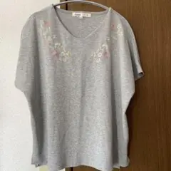 Loytaa ロユタ　カットソー　Vネック　Tシャツ グレー　刺繍 — image 1
