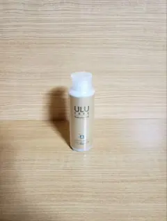 週末限りのお値下げプライス✳新品✽未使用✽ULU✽シェイクモイストミルク — image 1