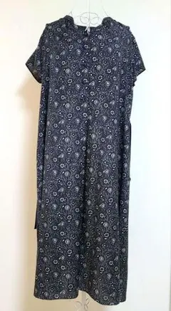 美品　トランスワーク　大きいサイズ　シャツワンピース　フラワープリント — image 1