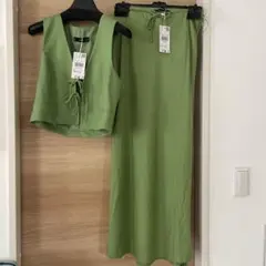 MANGO ベスト・スカートセットアップ グリーン XS — image 1