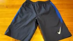 訂正！NIKE の水着です！ネイビー ジュニア170cm — image 1