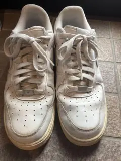 NIKE Air Force 1 ホワイト スニーカー — image 1