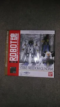 ROBOT魂 ZGMF-X20A ストライクフリーダムガンダム(初回限定) — image 1