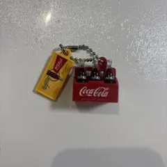 Coca-Cola ミニチュアキーホルダー — image 1