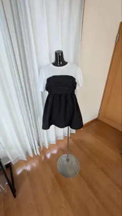 ショコラフィネローブ　ドッキングデザイン 半袖Tシャツ ブラック×ホワイト — image 1