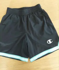 Vトリーム様専用Champion　バスケットボール　Mサイズ 　ハーフパンツ — image 1