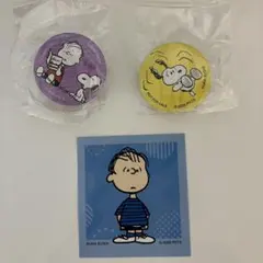 くら寿司 スヌーピー 缶バッジ ステッカーセット — image 1