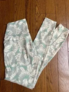 Real stone ヨガパンツ ボタニカル柄サイズS — image 1