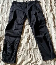Neukoin 女性用黒カーゴパンツ — image 1