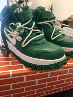 Off-White x Nike Air Force 1 Mid Pine — image 1