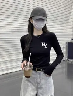 NY ロゴ 長袖 Tシャツ ブラック — image 1