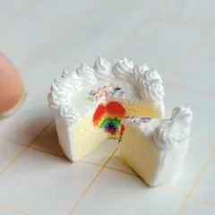 ミニチュアスイーツ　レインボーハートケーキ　ミニチュアフード　ハンドメイド — image 1