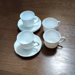 「Arcopal（アルコパル）」のヴィンテージカップ＆ソーサーセット — image 1
