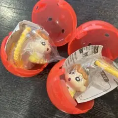 クレヨンしんちゃん カプセルトイ キーホルダー 2個セット — image 1