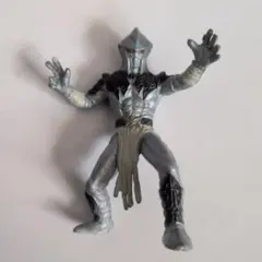 【激レア！極美品！】仮面ライダークウガ 怪人メ・ギイガ・ギ ミニフィギュア — image 1