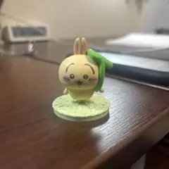 ちいかわ うさぎ カプセルトイ フィギュア — image 1