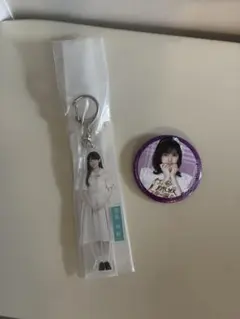 池田瑛紗 個別全身アクリルキーホルダー おひとりさま天国　おまけ缶バッジ — image 1
