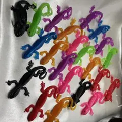 カラフル トカゲ （ゴム）20体セットおまけ3つ — image 1