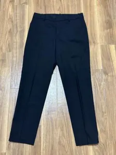 ユニクロ　クロップドパンツ　スラックス — image 1