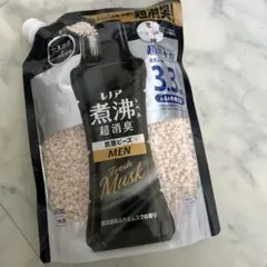 レノア　消臭剤　ムスクの香り　1410ml 詰め替え用 — image 1