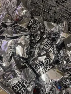Calbee ポテトチップス 55g 各種　白黒　10袋 — image 1