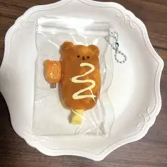 赤字セール‼️くま型 アメリカンドッグ キーホルダー — image 1