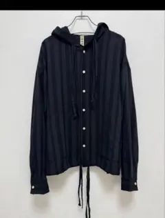 KOOI コーイ / ストライプファブリック フーディーシャツ — image 1