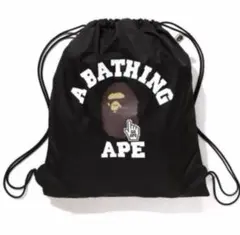 オンライン限定　A BATHING APE ナップサック　黒　リュック　エイプ — image 1