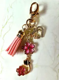 桜モチーフ タッセル付き キーホルダー — image 1