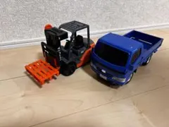 TOYOTA フォークリフト トラック ミニカー 2台セット — image 1