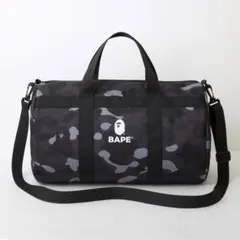 A BATHING APE 2022 SPRING ブラックカモ柄ダッフルバッグ — image 1