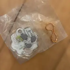 新品　未開封　ちいかわ あのこ アクリルキーホルダー キャラシャカ — image 1