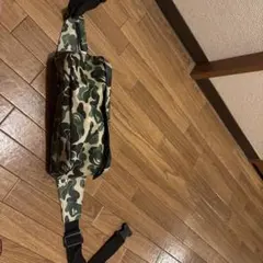 A BATHING APE カモフラ柄 ボディバッグ — image 1