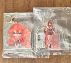 NIKKE　勝利の女神 アクリルキーホルダー レッドフード 2個セット — image 1