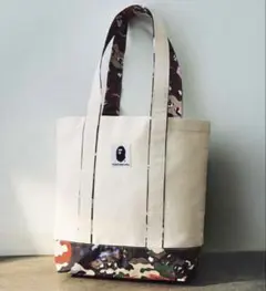 smart 8月号 A BATHING APE　デザイン 大容量トートバッグ — image 1