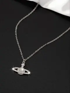 Vivienne Westwood オーブ ネックレス シルバー — image 1
