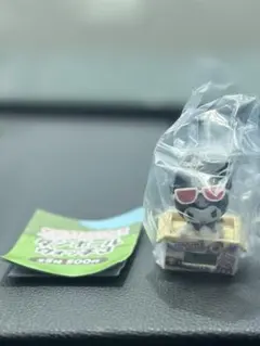 サンリオ ダンボールウォッチ3 クロミ カプセルトイ 時計 — image 1
