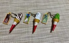 ガチャガチャ スジャータシルクアイスミニチャーム — image 1