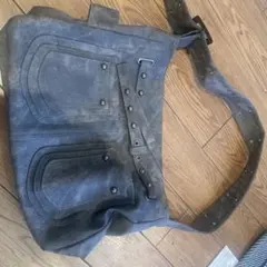 ヴィンテージ加工 ショルダーバッグ グレー — image 1