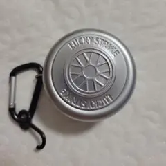 LUCKY STRIKE ラッキーストライク タイヤ型 携帯灰皿 カラビナ付き — image 1