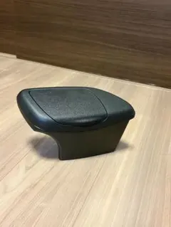 ヤリスクロス　ダストボックス　ゴミ箱 — image 1