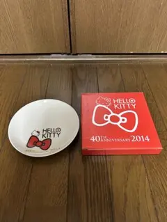 HELLO KITTY 40th ANNIVERSARY プレート　LAWSON — image 1