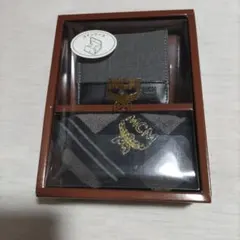 MCM コインケース＆タオルハンカチセット — image 1
