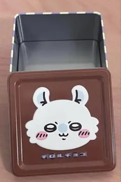チロルチョコ ちいかわ　モモンガ　缶と包装紙のおまけ付き — image 1