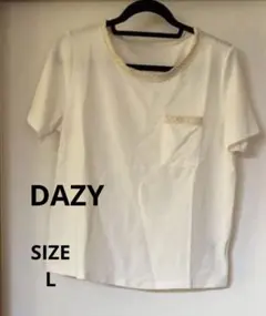【未使用に近い】【DAZY】レディースポケット付き トップス　オフホワイト　L — image 1